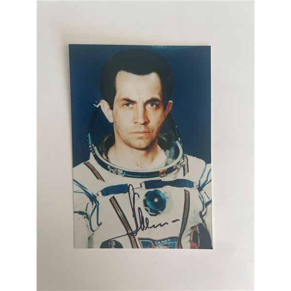 Cosmonaut Aleksandr Ivanchenkov signed photo
