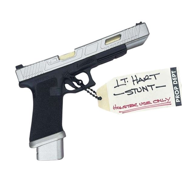 The Tomorrow War (2021) - Lt. Hart's (Jasmine Matthews) Stunt Glock Pistol