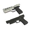 Image 2 : The Adventures of Pluto Nash (2002) - Pair of Sci-Fi Pistols