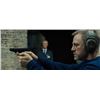 Image 3 : James Bond Skyfall (2012) - James Bond (Daniel Craig) Shooting Protection