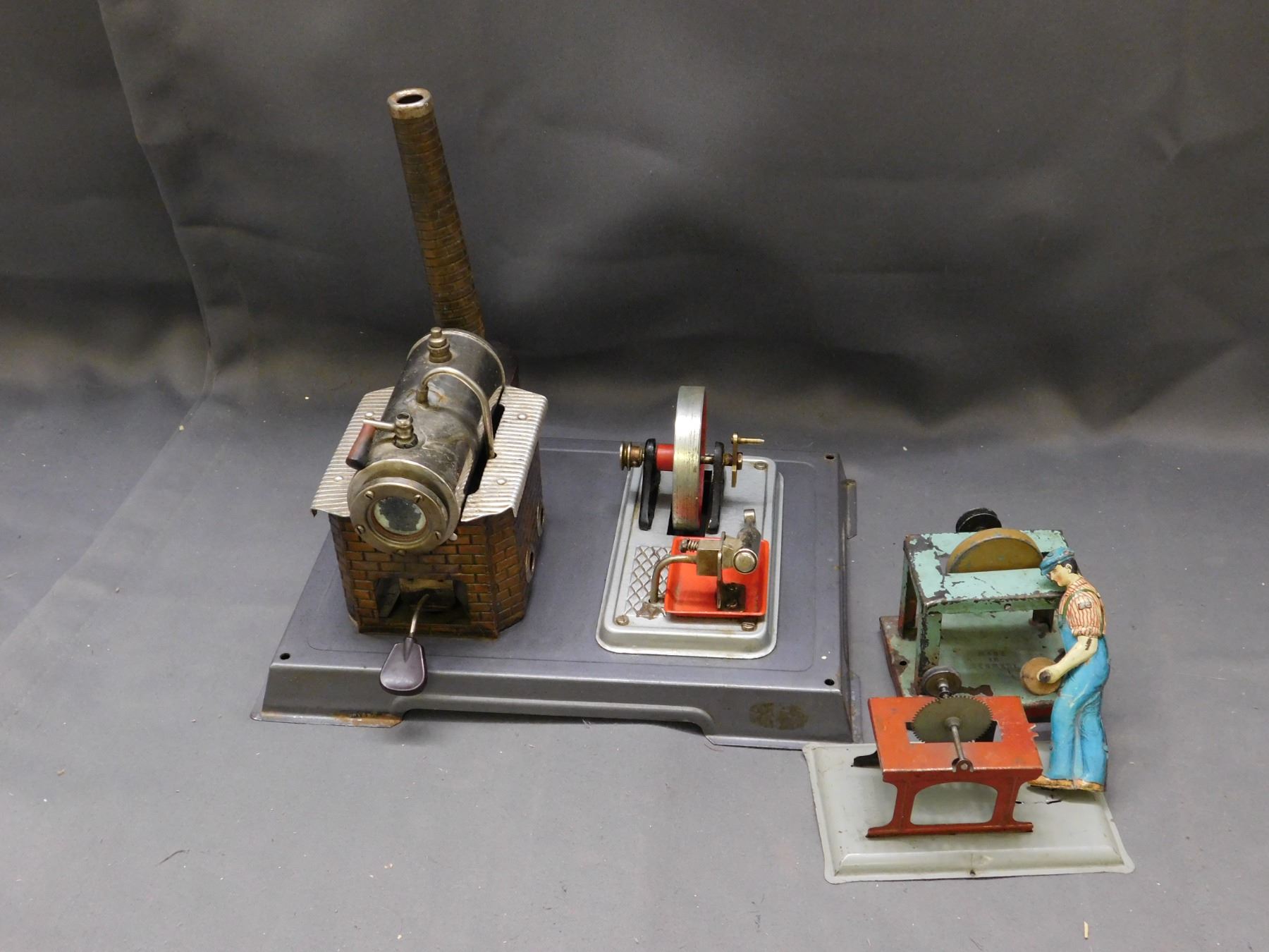 Vintage Steam Engine Model & Figure