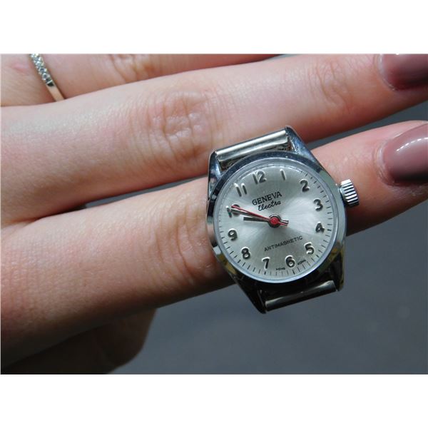 Geneva Electra Mechanical Ring Watch Runs*
