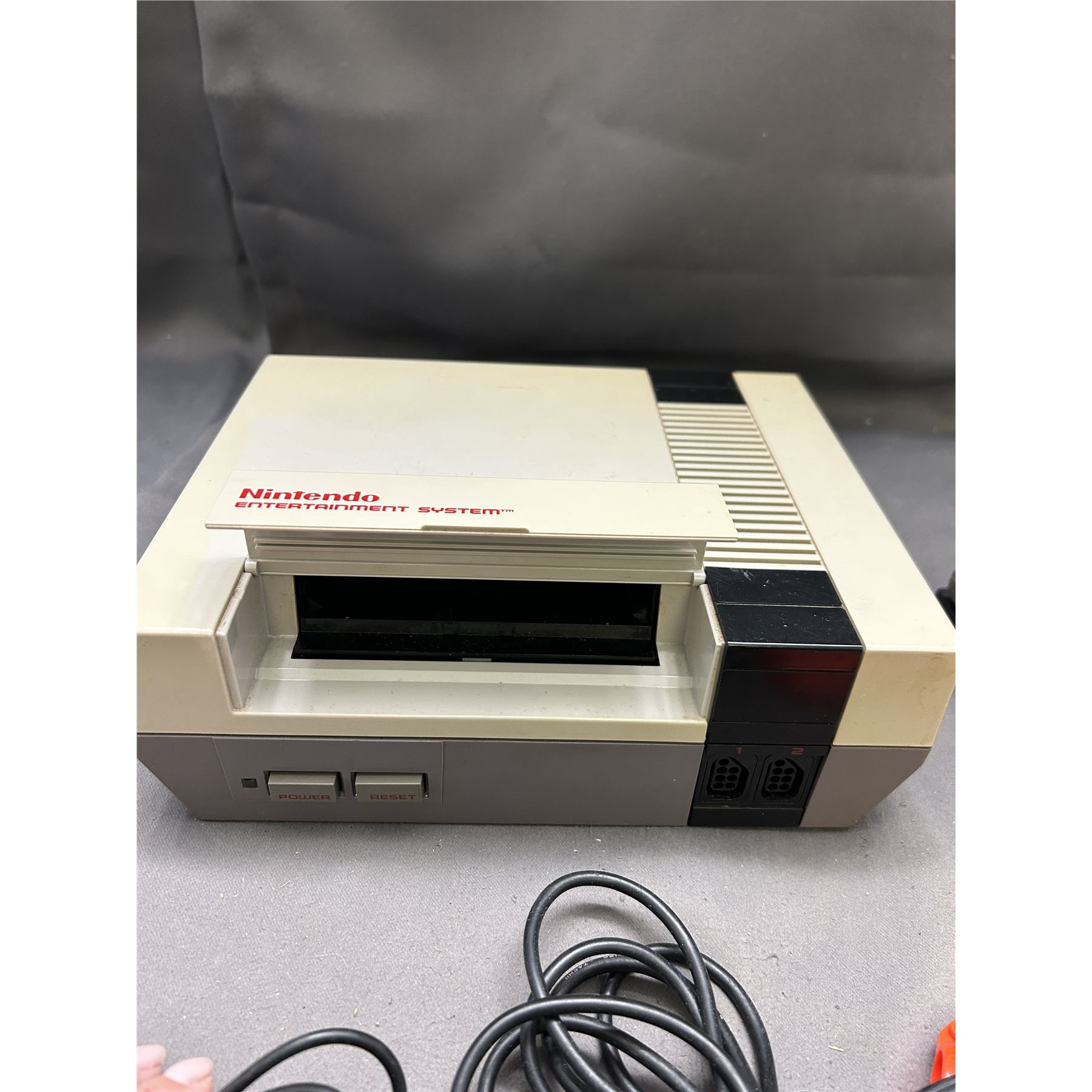 NES Nintendo Entertainment System Bundle 2 Games, Zapper, Controller ...