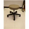 TABOURET MOBILE REMBOURRÉ MIDMARK 270-001-232