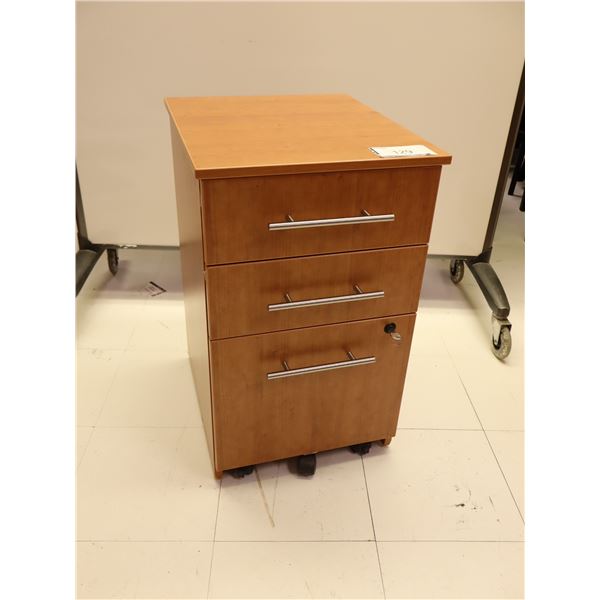 CAISSON MOBILE 16"x19"x27" AVEC CLÉ