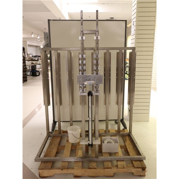 SUPPORTS EN INOX AVEC CYLINDRE PNEUMATIQUE