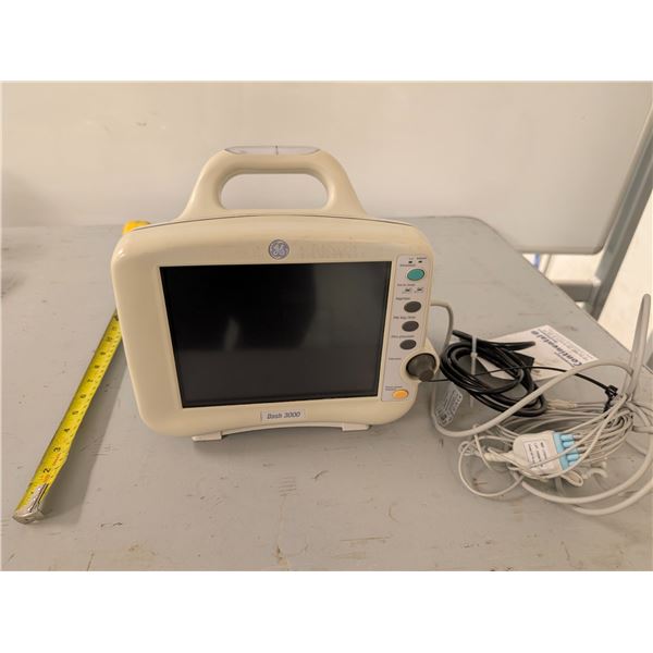 PORTABLE PATIENT MONITOR GE DASH 3000