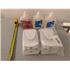 Image 1 : LOT: 3 SAVON À MAIN ET 2 DISPENSEUR DE SAVON DEB