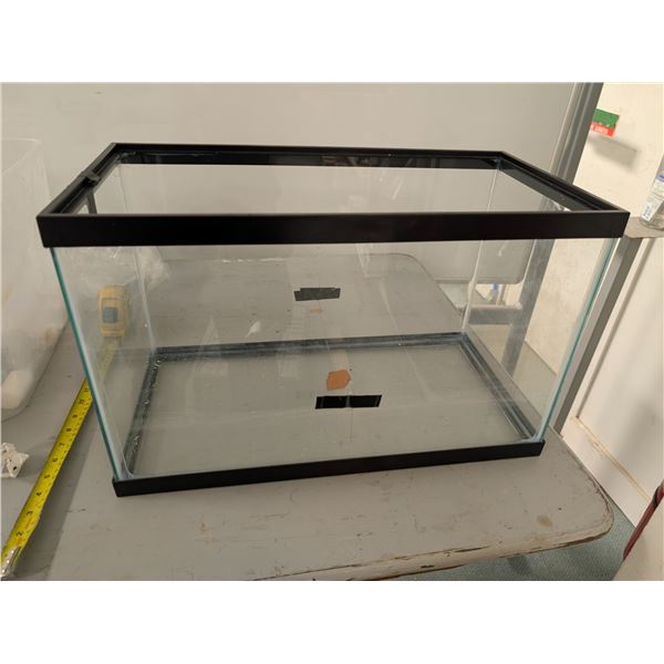 AQUARUIM 20"x10.5"x12"