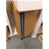 Image 2 : LOT: 3 INSULATED CONTAINERS ASST.