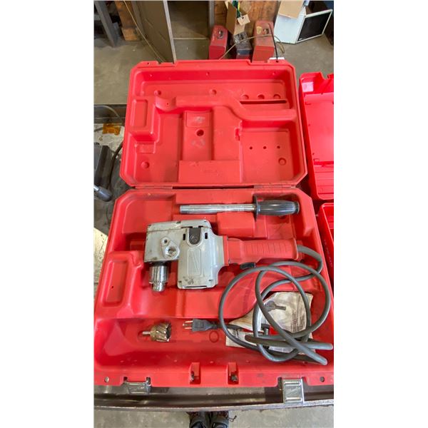 MILWAUKEE 1/2" 13MM HOLE HAWG DRILL IN HARD TRANSPORT CASE