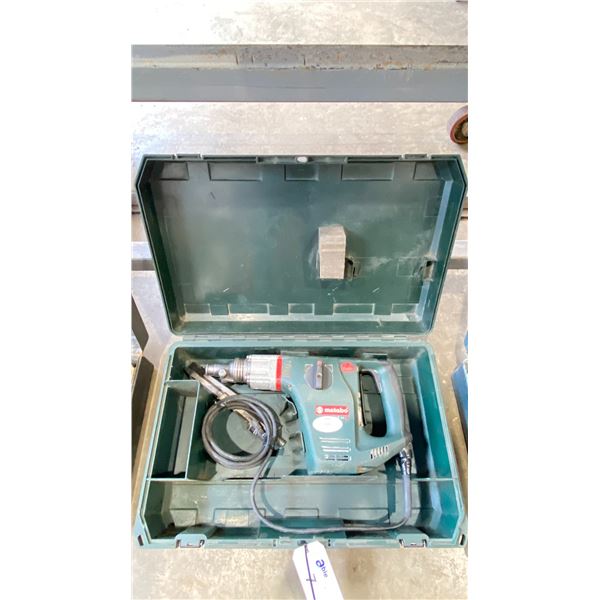 METABO KHE 54N 1-9/16" SPLINE DRIVE ROTARY HAMMER IN HARD TRANSPORT CASE
