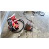 Image 4 : 12 TON AIR HYDRAULIC BOTTLE JACK & SMALL ORANGE BOTTLE JACK