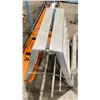 Image 5 : GROUP OF 4 ALUMINUM FLAT TOP SAWHORSES