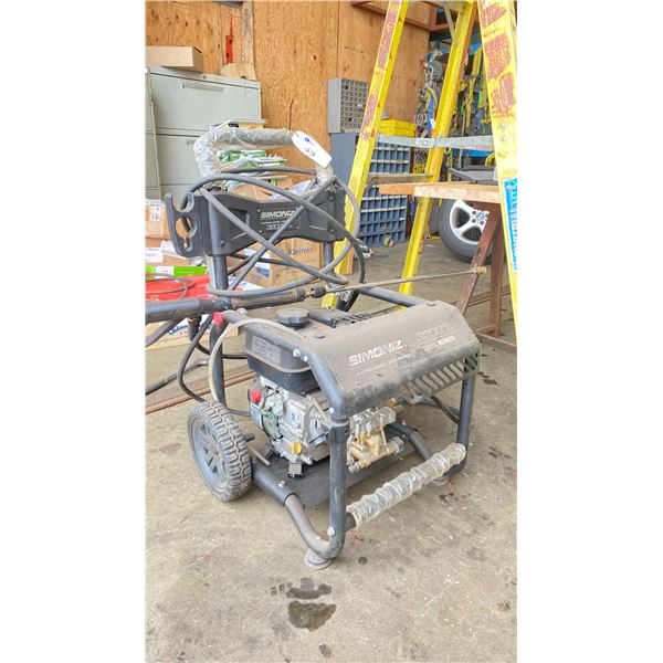 SIMONIZ PLATINUM SERIES 3200PSI GAS POWERED 9.8LPM PRESSURE WASHER