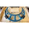Image 2 : MICROMETER 12"-16" WITH STANDARD INTERCHANGEABLE ANVILS IN CASE