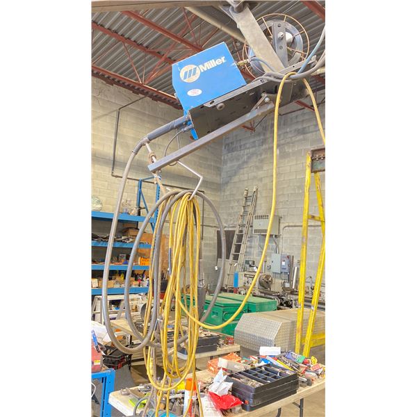 MILLER ELECTRIC 22 A 24V WIRE FEEDER MIG WELDER
