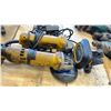 Image 3 : GROUP OF 3 DEWALT ELECTRIC POWER TOOLS, 2 GRINDERS, 1 LIGHT