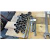 Image 2 : ASSORTED HEAVY DUTY RACHETS, EXTENSIONS & SOCKETS