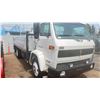 Image 2 : 1994 KENWORTH K-300, 2DR CABOVER FLATDECK TRUCK, WHITE, VIN 2NKPH77X0RM750502
