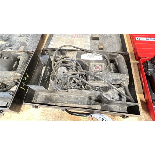 BLACK AND DECKER ELECTRIC ROTARY HAMMER IN HARD TRANSPORT CASE