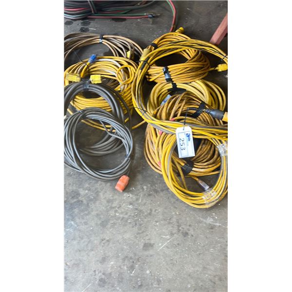 APPROX 9 ASSORTED ELECTRICAL EXTENSION CORDS