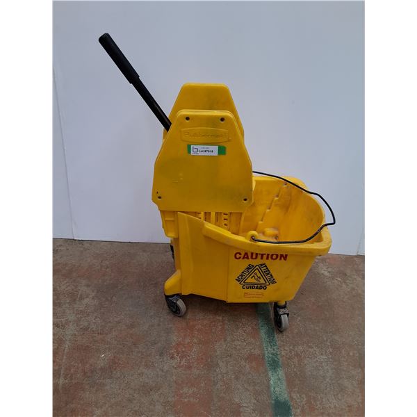 * Rubbermaid Mop Bucket - CANNOT SHIP
