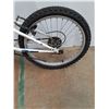 Image 2 : ** Avigo Grinder BMX Bicycle - 20" 'Tires - Some Wear - CANNOT SHIP