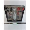 Image 1 : NHL/NHLPA Stanley Cup Heroes Figurines & Cup