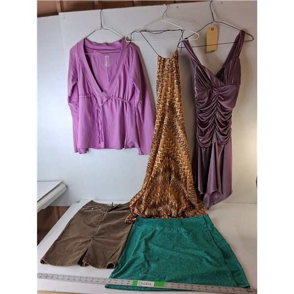 (2) Dresses- S & XS, (2) Skirts- 1 & M, Shirt-S