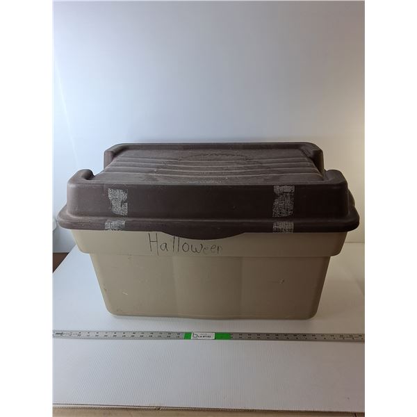 Rubbermaid Storage Tote with Lid 32" Long x 19" x 18", Cannot Ship