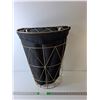Image 1 : Metal Laundry Basket with Fabric Liner 22.5" Tall