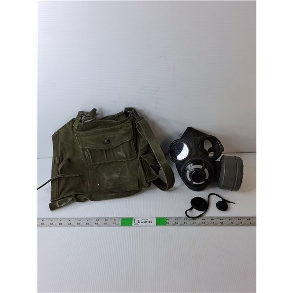 Rubber Gas Mask-L & Military Bag