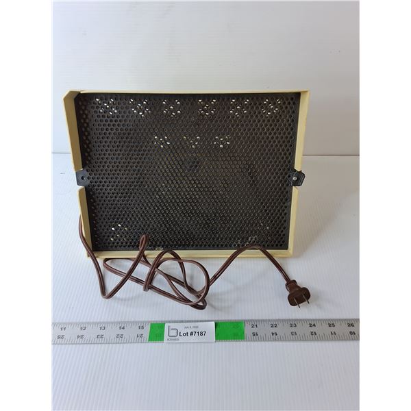 Vintage Lite Brite Base- Powers On, No Pegs