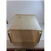 Image 3 : Vintage Hudson's Bay Clothes Hamper - 26x20x12" - PICK UP