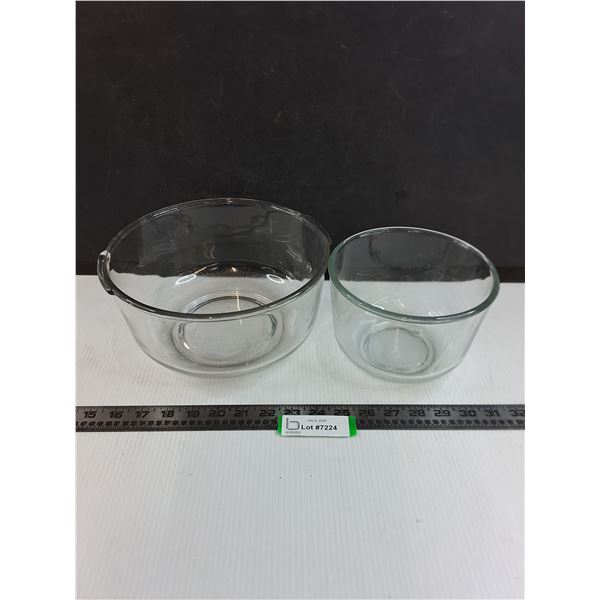 (2) Glass Mixing Bowls 9.5" & 7" Dia