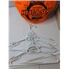 Image 2 : Coleman Carrier Bag, HEAT-A-SEAT, (4) Hangers