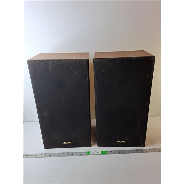 (2) Sanyo Speakers- Untested 21.5" Tall,  PICK UP