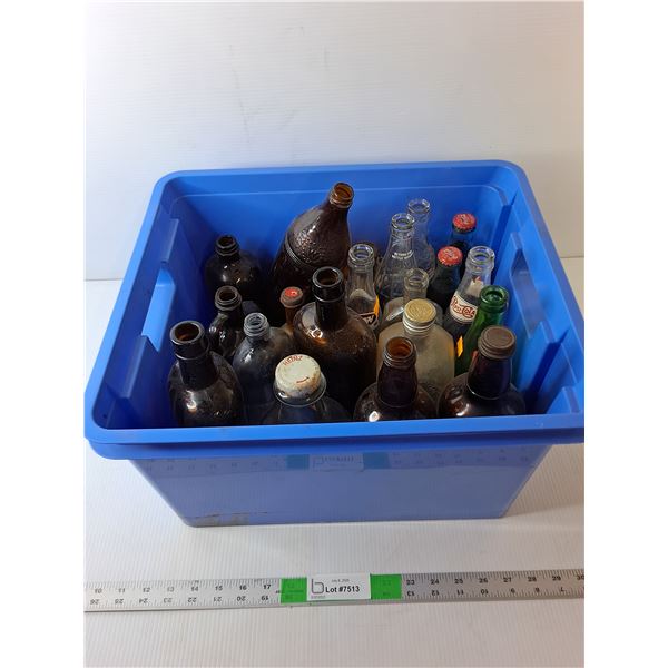 Plastic Crate 17" x 14.5" x x 10.5" & (22) Vintage Glass Bottles- A & W, Coca-Cola, 7Up, Misc