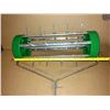 Image 10 : Rolling Lawn Aerator