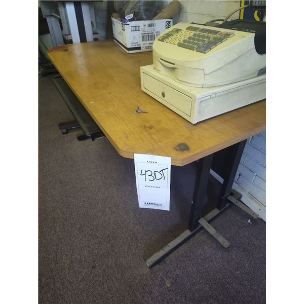 WOOD/METAL WORK DESK & CASH REGISTER LOT