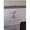 Image 2 : SALES LOT OF NEW CORE PLAST 4 X 8
