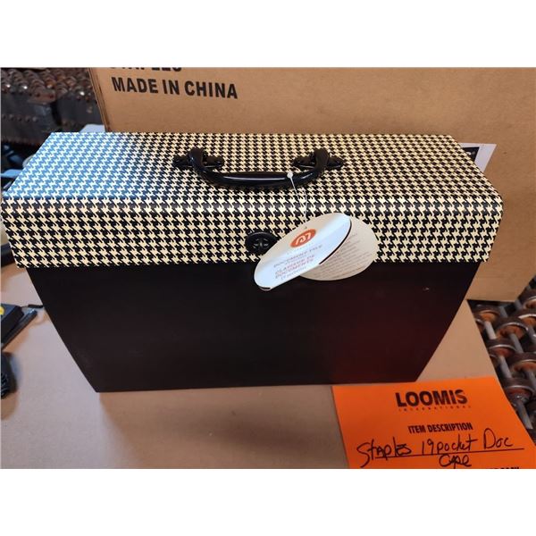 Staples 19 pocket Executive Document Case