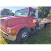 Image 2 : 2000 INTERNATIONAL TILT BED