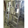 Image 1 : SET OF 2 6' WERNER LADDERS (W/LOT #62)