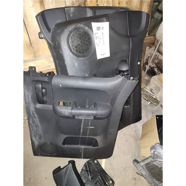 INTERIOR DOOR PANELS