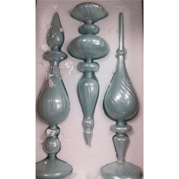 VALERIE PARR HILL PEARLIZED FINISH GLASS SITTING FINIAL ORNAMENTS - RETAIL $49.95