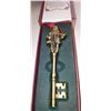 Image 1 : BRASS SANTA KEY DECOR FOR DOOR - RETAIL $19.95