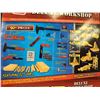 Image 5 : COOL BUILDERS DELUXE WORKSHOP - RETAIL $29.95
