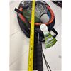 Image 5 : BOREDOM BUSTERS JUMBO BADMINTON SET - GLOW IN THE DARK : COMP $29.95